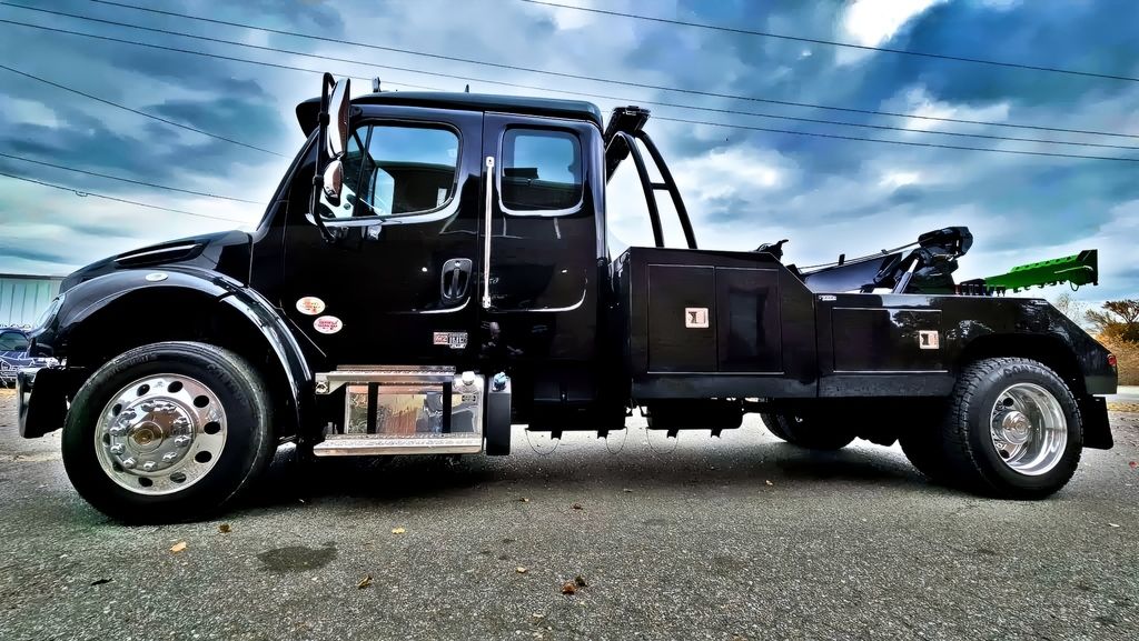 2026 Freightliner Black V-24 M2106 Plus Ext Cab