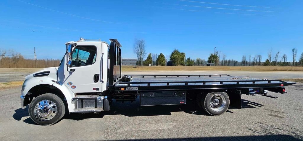 2026 White Freightliner M2 106 Plus 21ft 12 Series LCG Bed