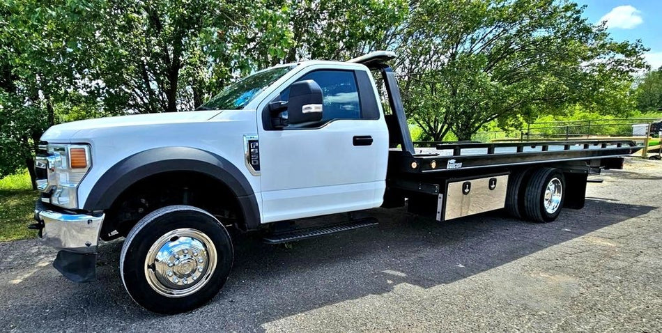 2022 White Ford F550 XL Vulcan 10 Series LCG