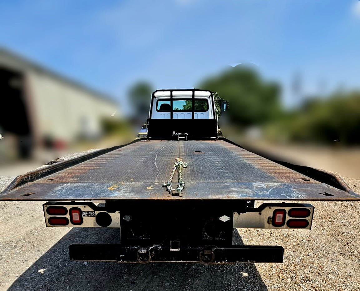2019 WHITE FREIGHTLINER - CENTURY