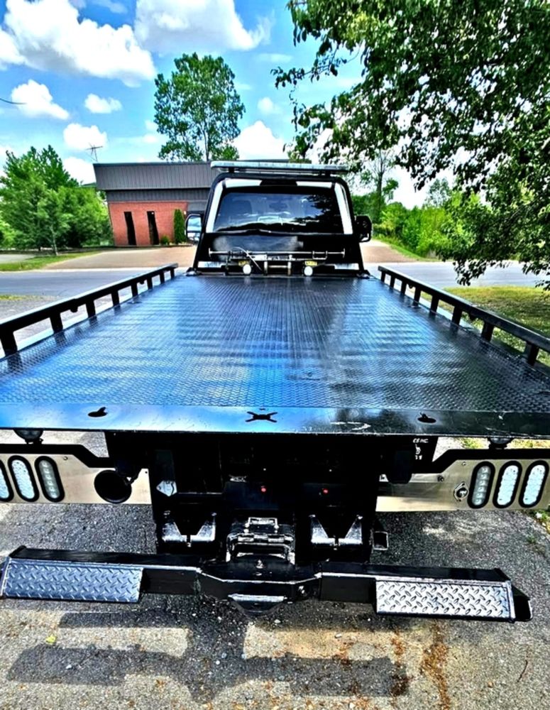 2022 White Ford F550 XL Vulcan 10 Series LCG