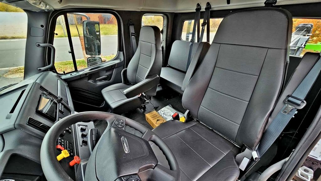 2026 Freightliner Black V-24 M2106 Plus Ext Cab