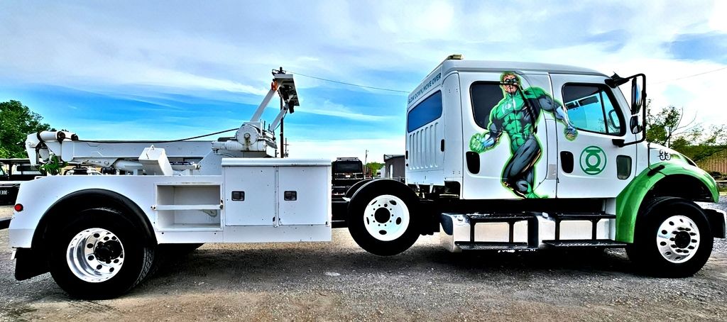 2018 White Freightliner M2106 Green Lantern Holmes 616