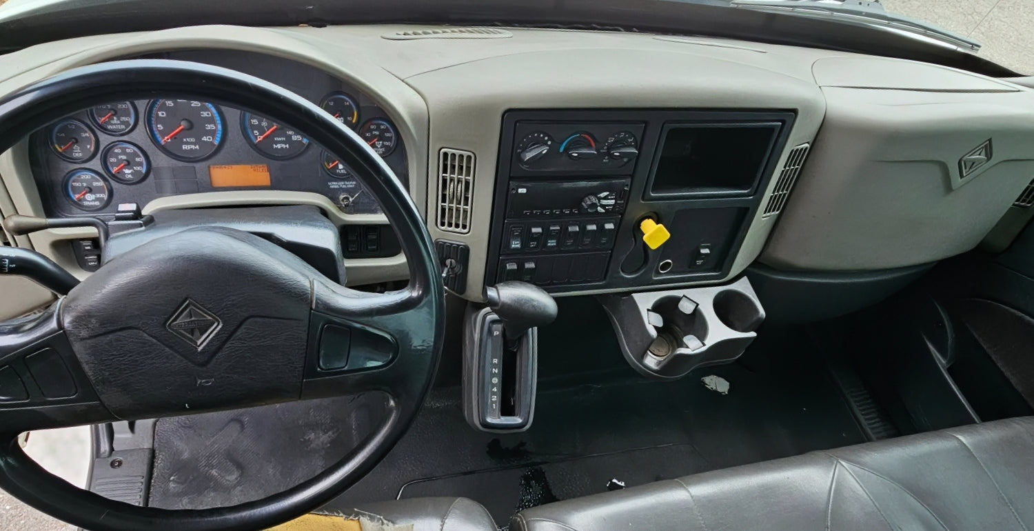 2021 WHITE INTERNATIONAL - CENTURY 12 SERIES