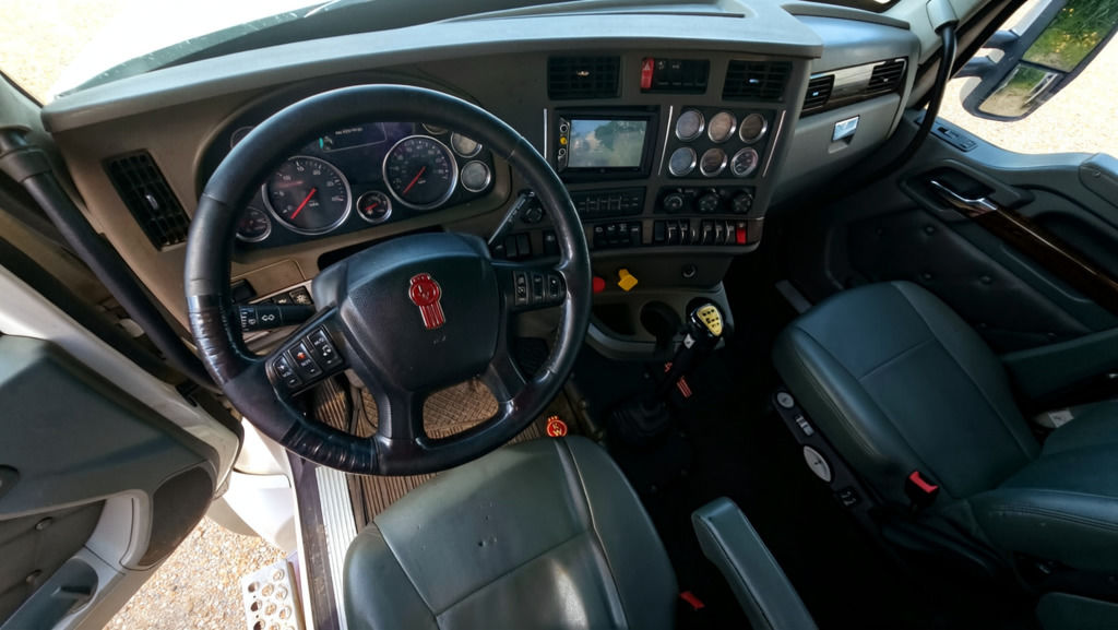 2016 White Kenworth DTU - Maximum Effort