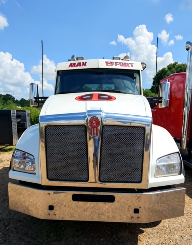 2016 White Kenworth DTU - Maximum Effort