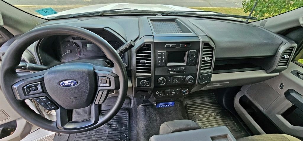 2022 White Ford F550 XL Vulcan 10 Series LCG