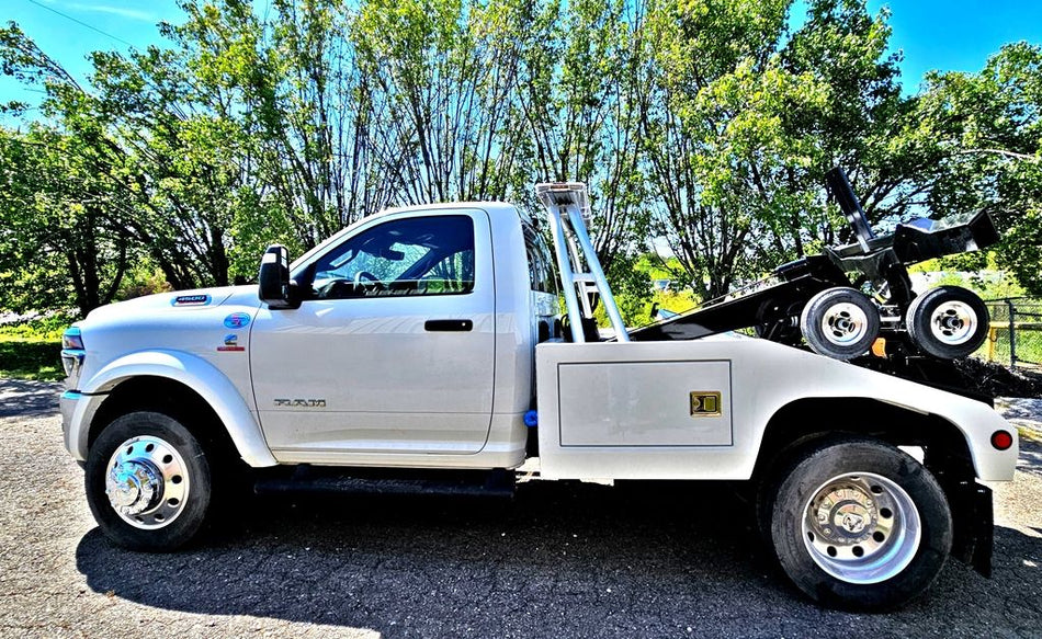 2025 White Ram 4500 Turbo Diesel Vulcan 812
