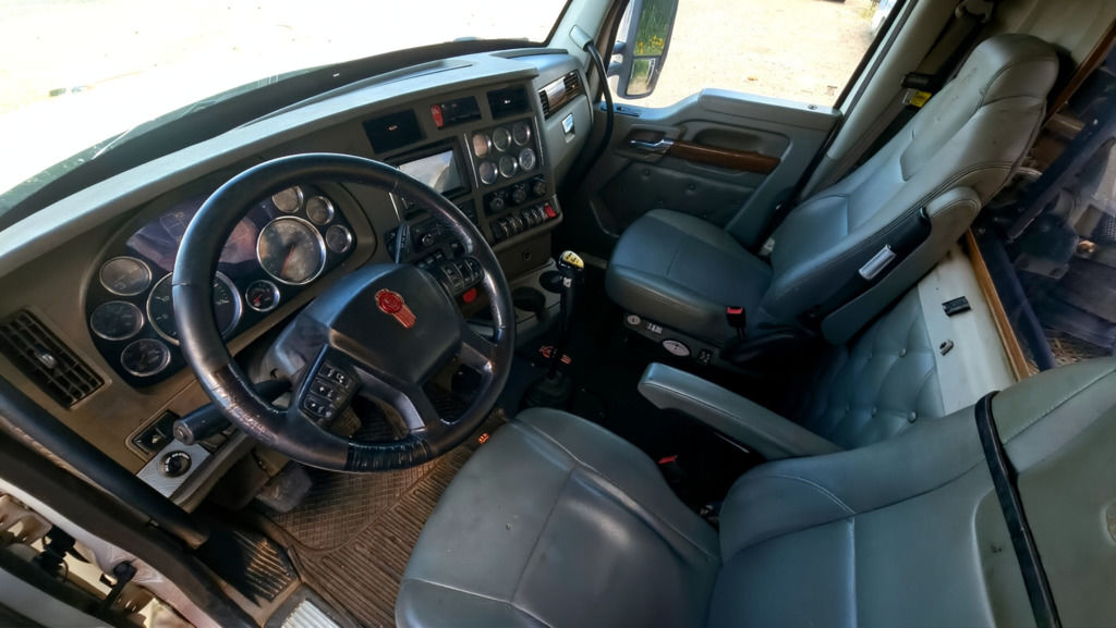 2016 White Kenworth DTU - Maximum Effort