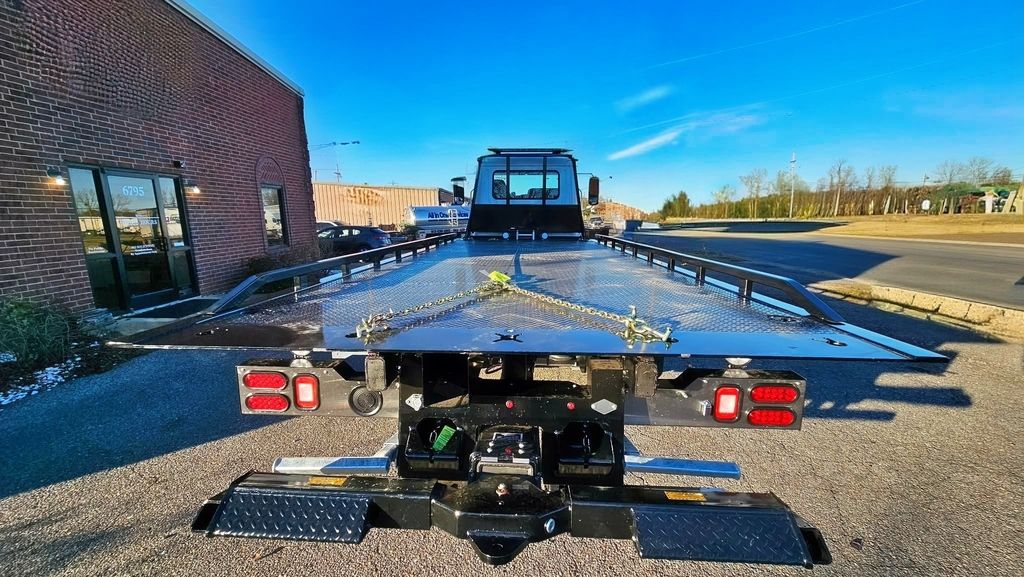 2026 Mack MD Century 10 Series 22ft 102 Wide