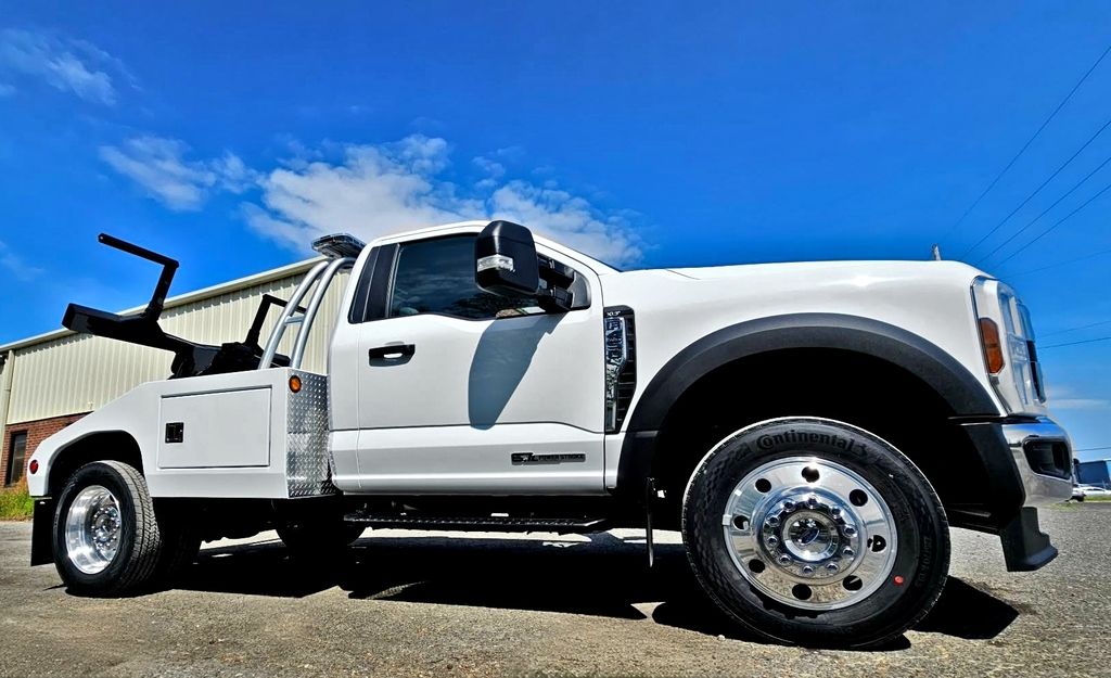 2026 White Ford F450 XLT Vulcan 812