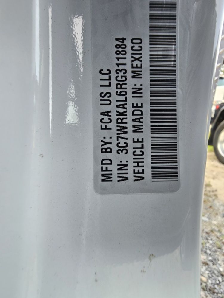 2025 White Ram 812 4500 HD