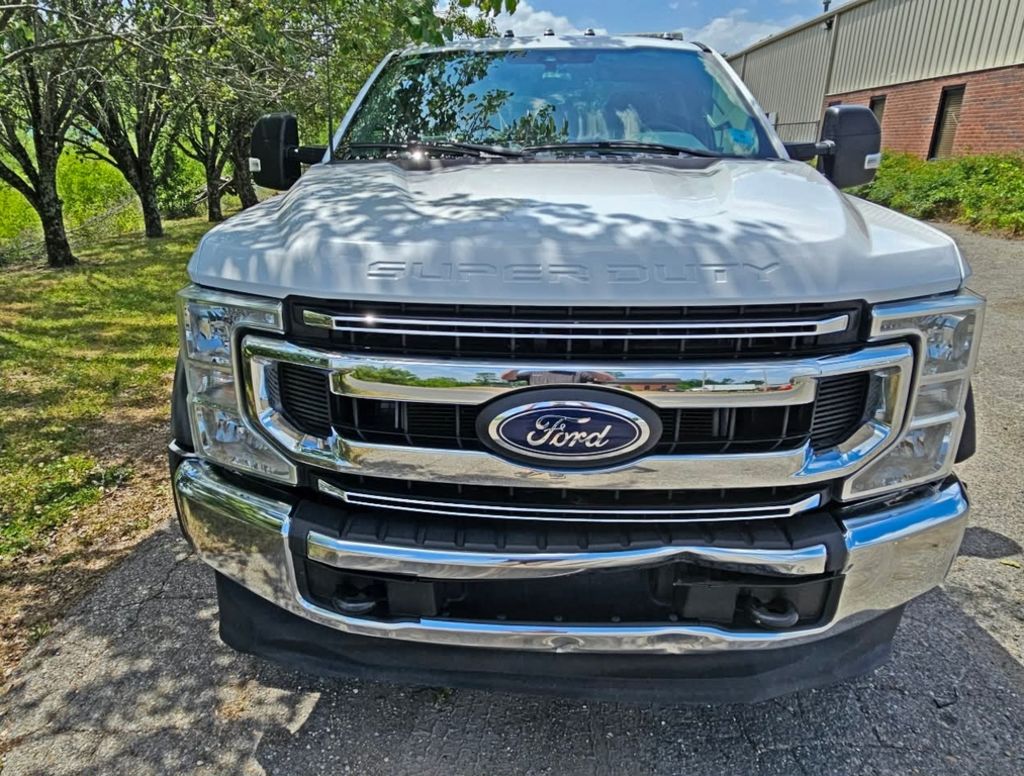 2022 White Ford F550 XL Vulcan 10 Series LCG