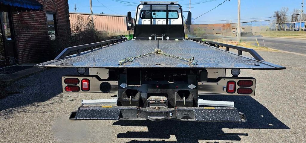 2026 White Freightliner M2 106 Plus 21ft 12 Series LCG Bed