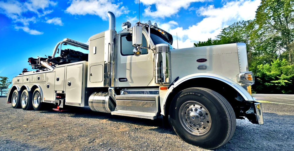 2025 White Peterbilt Century 1150