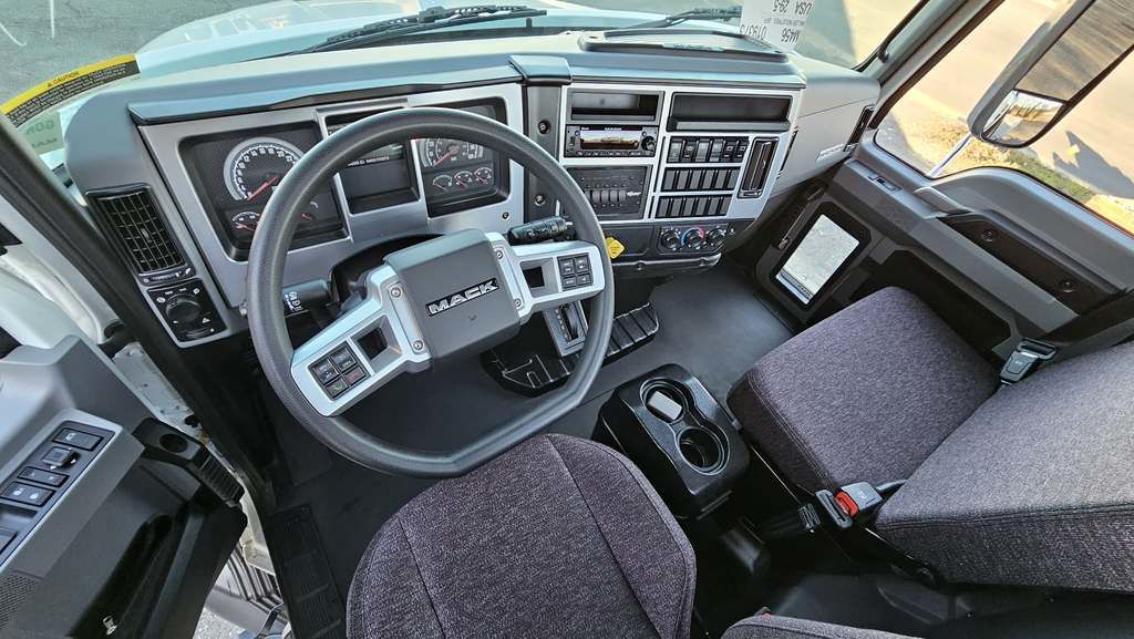 2026 Mack MD Century 10 Series 22ft 102 Wide